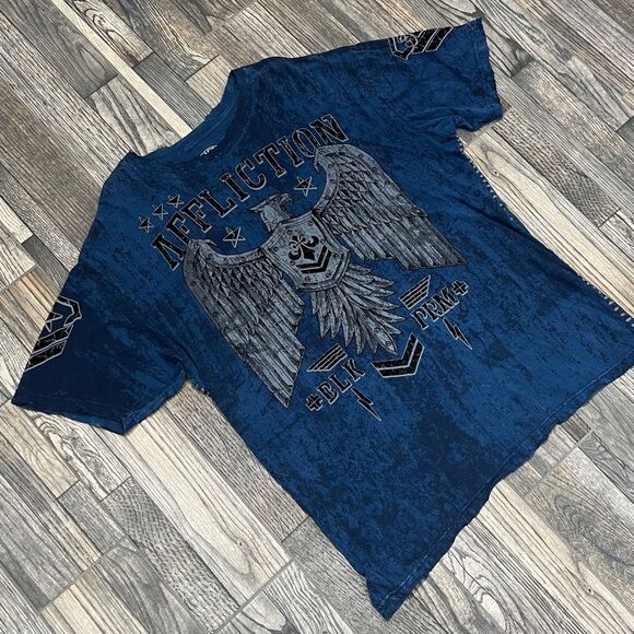 🔥☠️ Y2K AFFLICTION BLK PRM Designer Grunge AOP Graphic Distressed Tee 3XL - EUC - Picture 3 of 14
